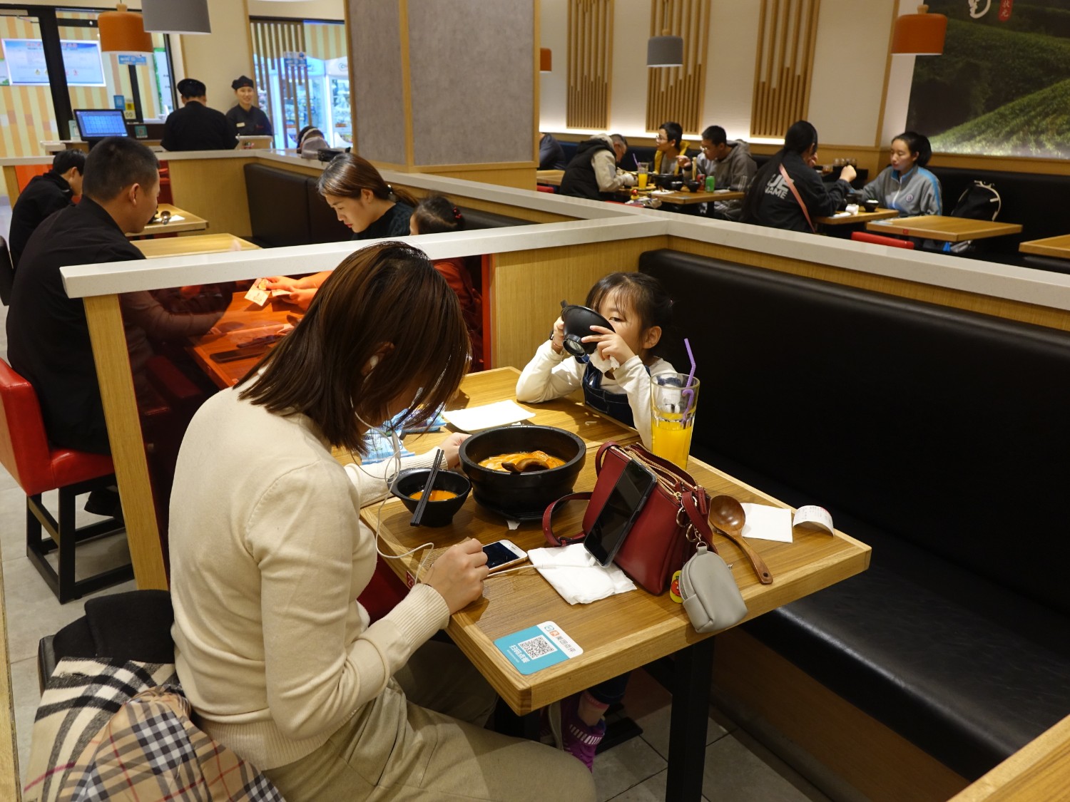 狀元米線深知決定一家米線店生意好壞，全靠產(chǎn)品口味
