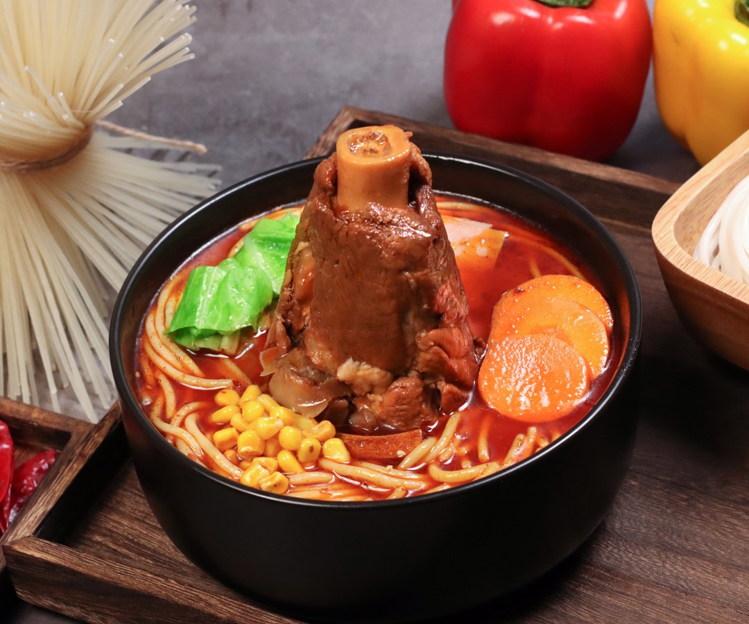 狀元米線深知決定一家米線店生意好壞，全靠產(chǎn)品口味
