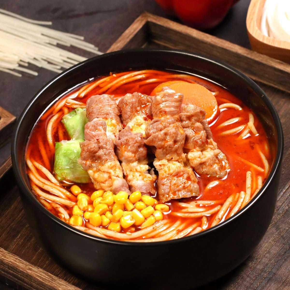 定期產(chǎn)品更新，標(biāo)準(zhǔn)化出品流程